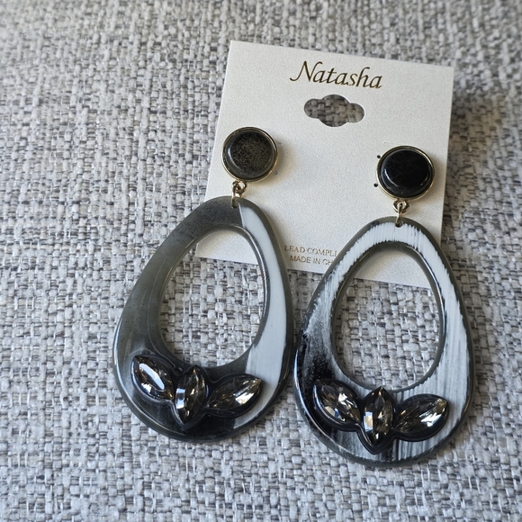 Natasha Couture Gray and Black Teardrop Earrings - Picture 3 of 10